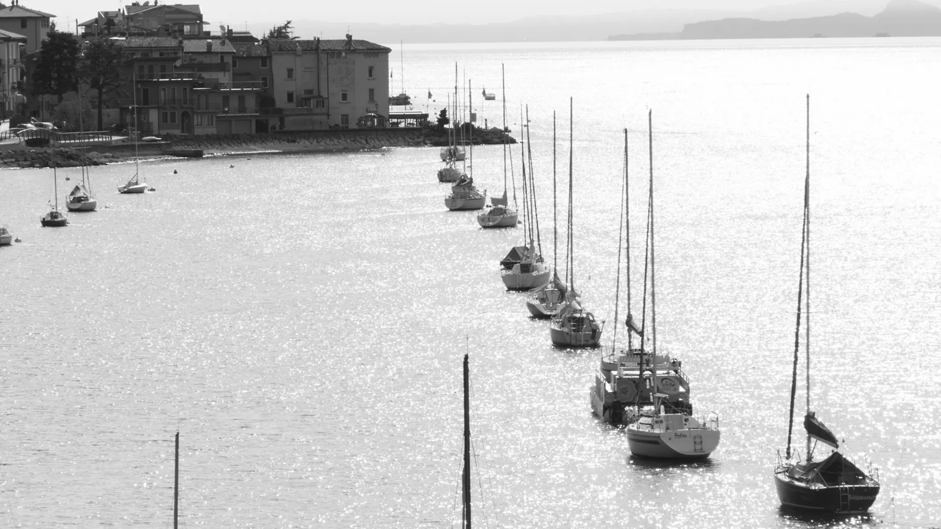 Hotel Drago Brenzone sul Garda 3*,