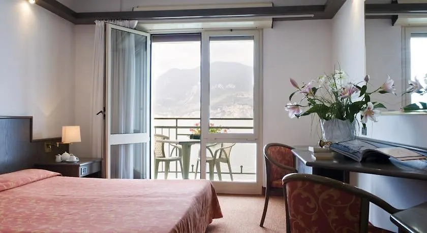 Hotel Drago Brenzone sul Garda 3*,  Italy